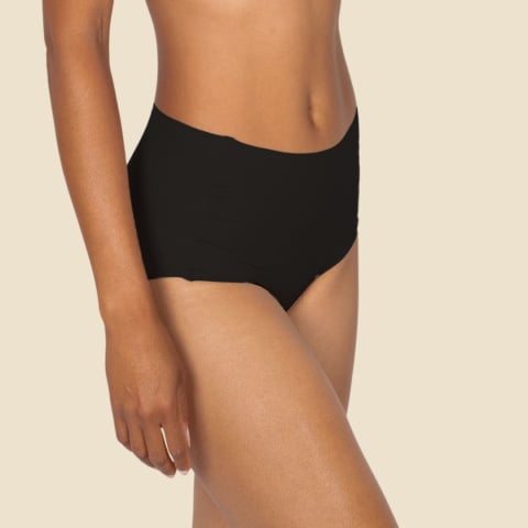 Madone panties are seamless and invisible under your clothes.