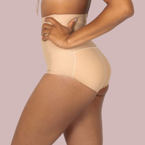 High-waisted push-up shaping panties special for weddings